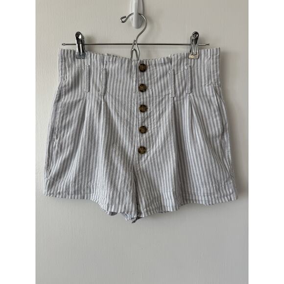 Abercrombie & Fitch Women's Light Gray White Striped High Waisted Shorts Size SM - Picture 1 of 7